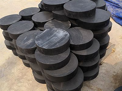 雅安板式橡胶支座由若干层橡胶片与薄钢板经加压硫化